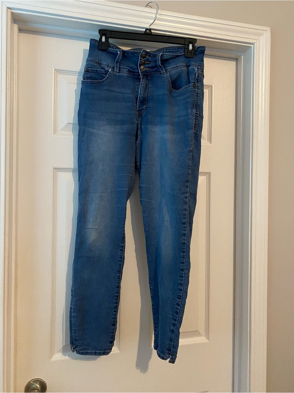 High-Rise Slim Fit Jeans in Medium Blue